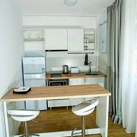 Aparthotel Dp Pipera 4*