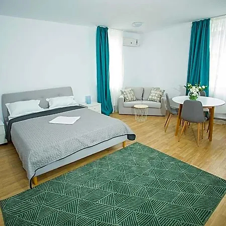 Aparthotel Dp Pipera 4*