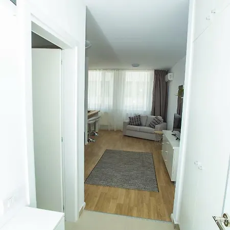 Dp Pipera 4* Бухарест