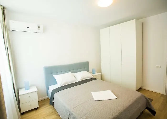 Dp Pipera Apart Otel Bükreş